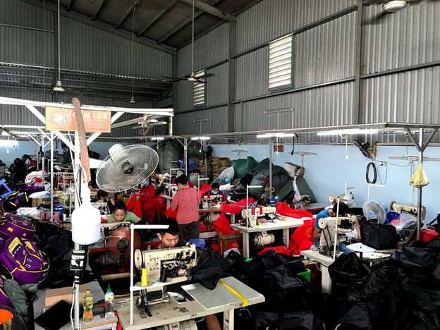 Hung Thinh,  xuong balo anh 3