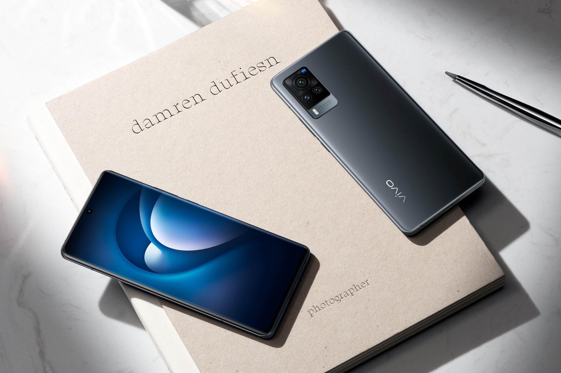 Vivo X60 Pro - flagship nhieu cai tien so voi the he tien nhiem hinh anh