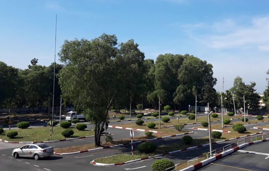 bo tuc tay lai,  Nguyen Tan Nam anh 2