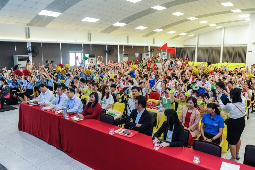 Hoc sinh sinh vien thanh pho voi phap luat,  Kirin anh 1