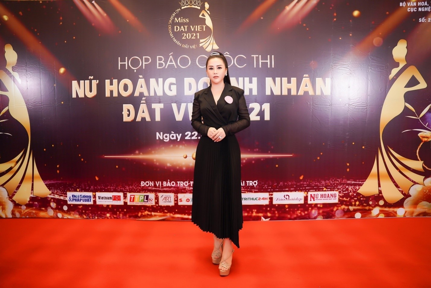 Hoa hau thao Nguyen,  Topstar anh 1