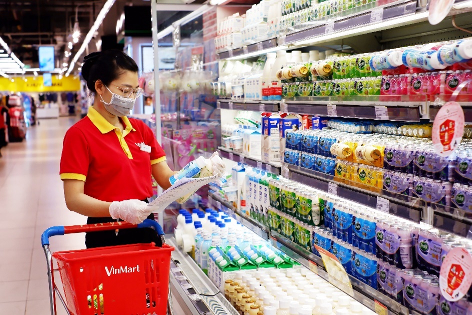 Chuoi sieu thi VinMart san sang but toc hinh anh