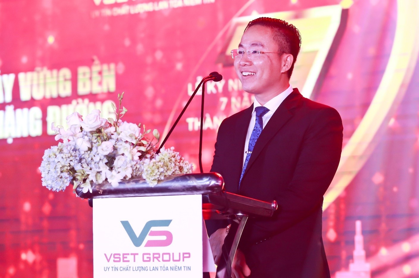 VsetGroup dau tu 500 ty dong mo rong quy mo hoat dong hinh anh