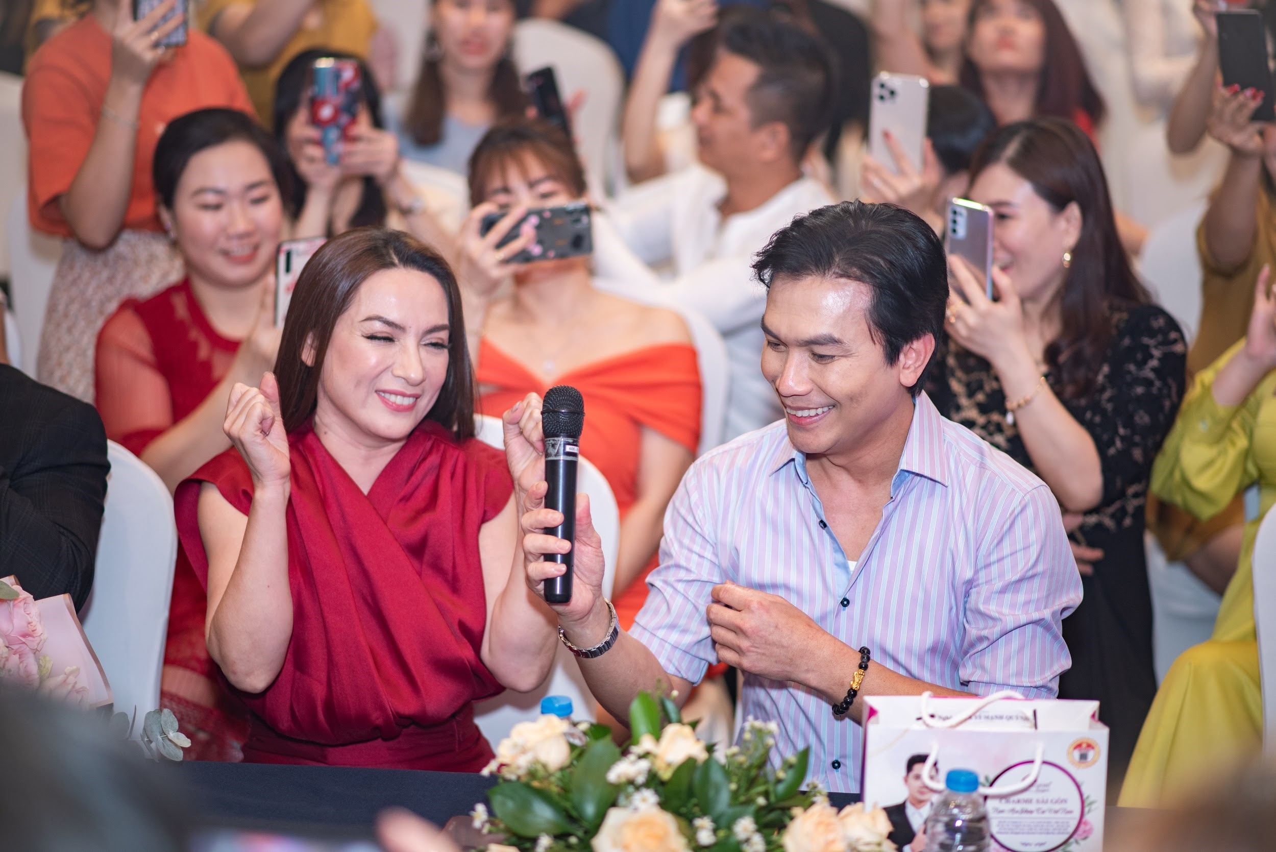 Diễn viên Minh Luân, nước hoa Minh Luân ảnh 3 Dien vien Minh Luan, nuoc hoa Minh Luan anh 3