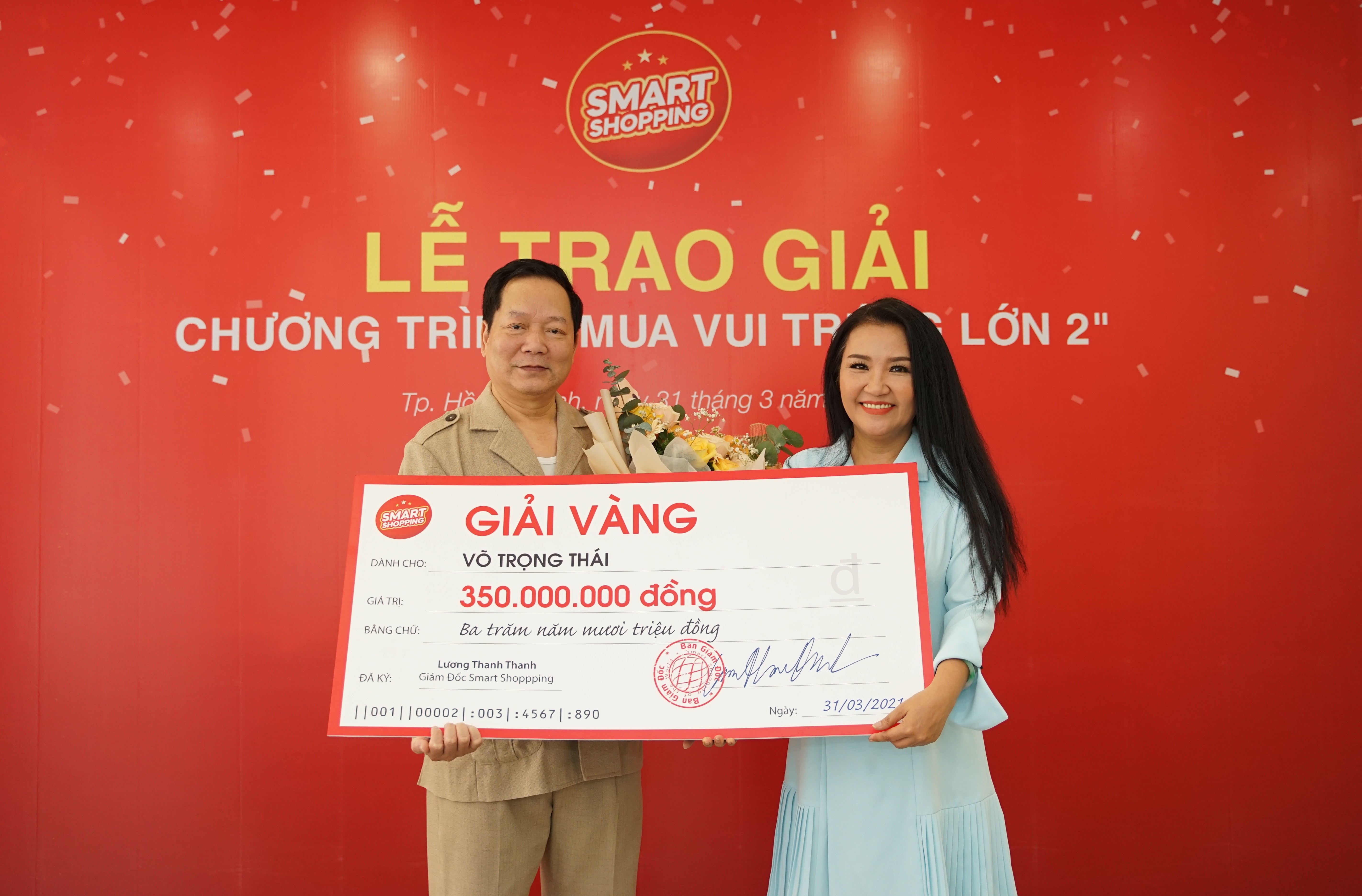 Ngan Quynh,  Mua vui trung lon 2 anh 1