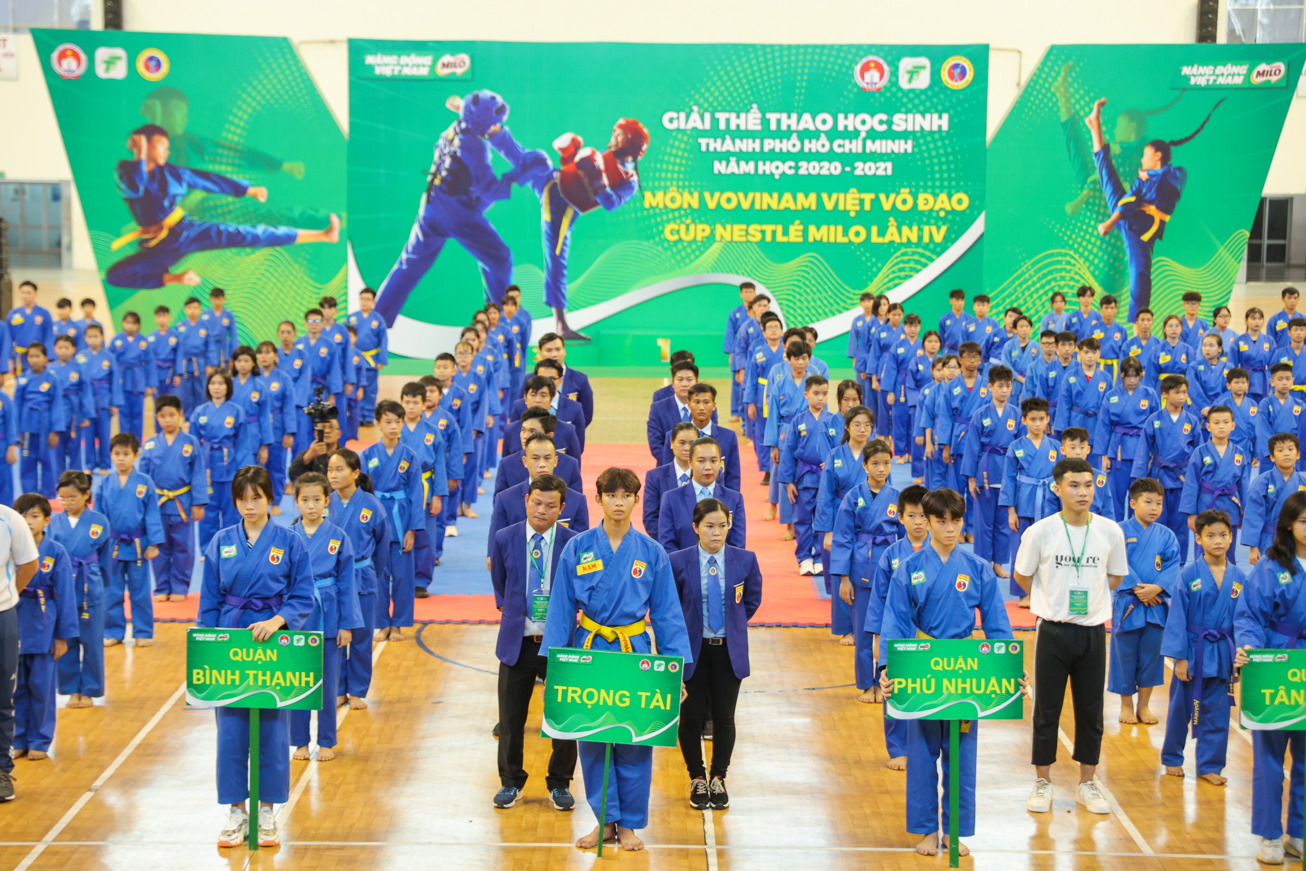 Hoi khoe Phu Dong anh 1