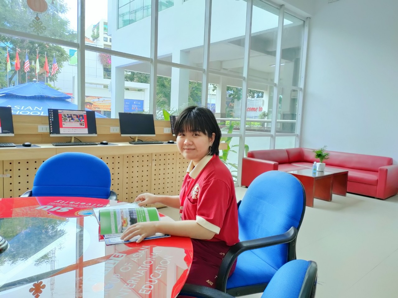 truong quoc te A Chau anh 1