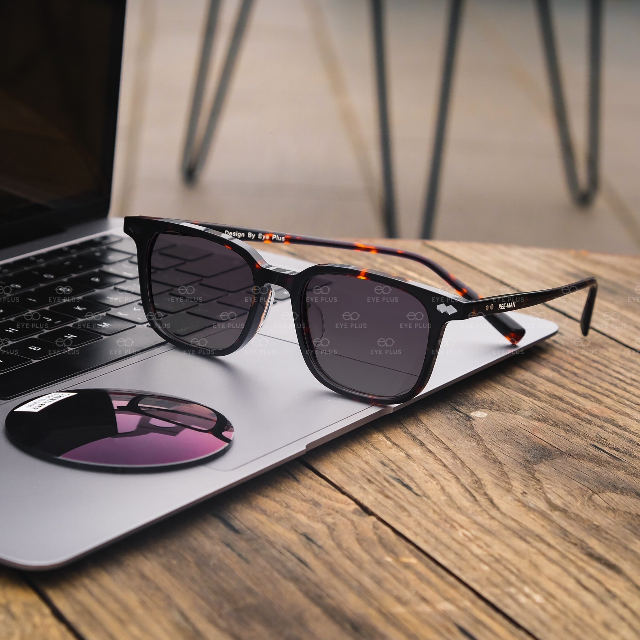 Eye Plus,  kinh mat thoi trang anh 1