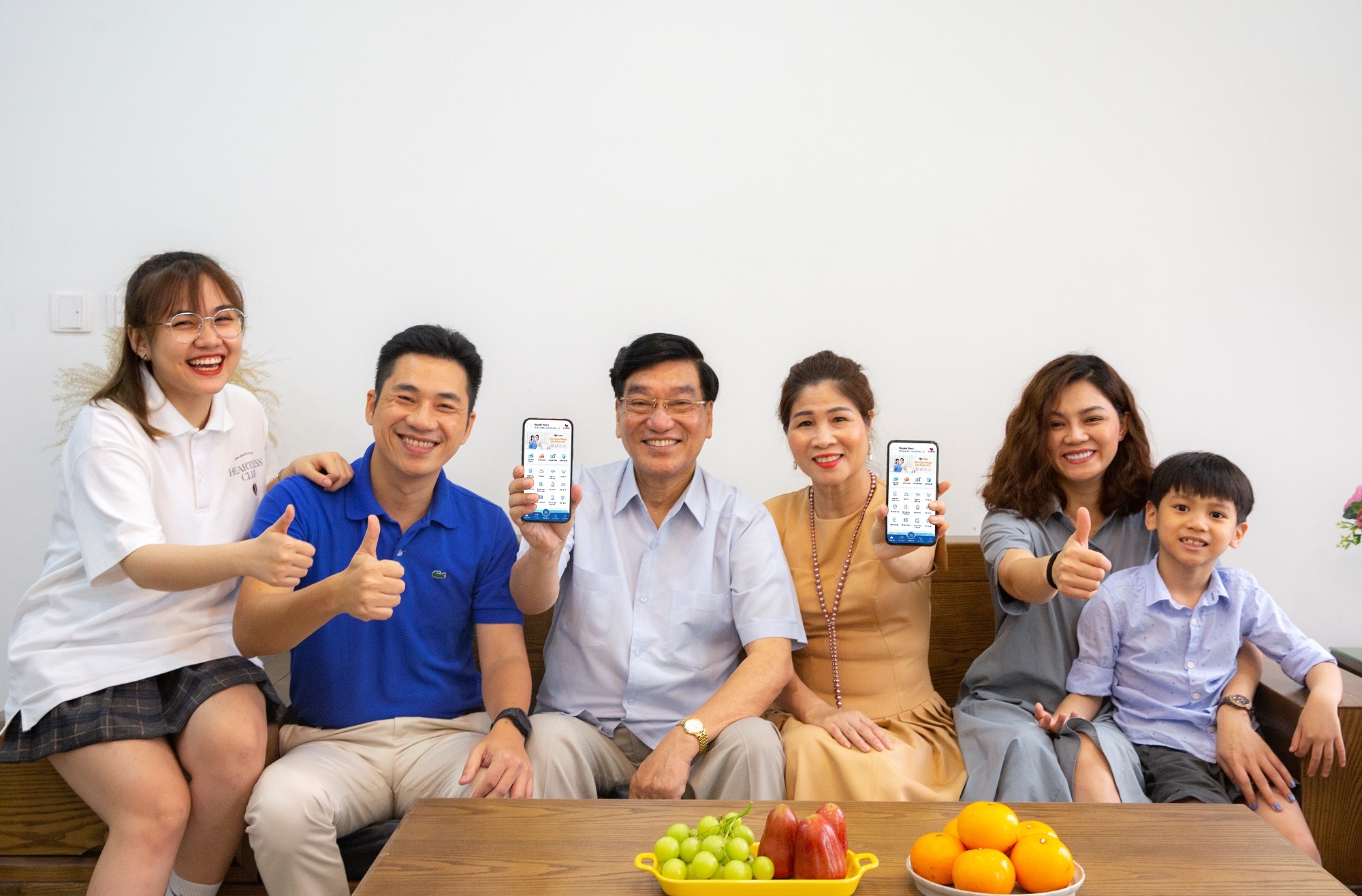 Vi sao gia dinh hien dai chuong thanh toan online? hinh anh