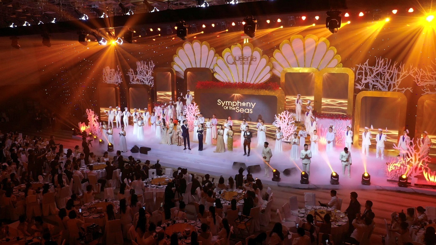 Symphony of the seas,  chăm sóc sắc đẹp ảnh 1 Symphony of the seas,  cham soc sac dep anh 1