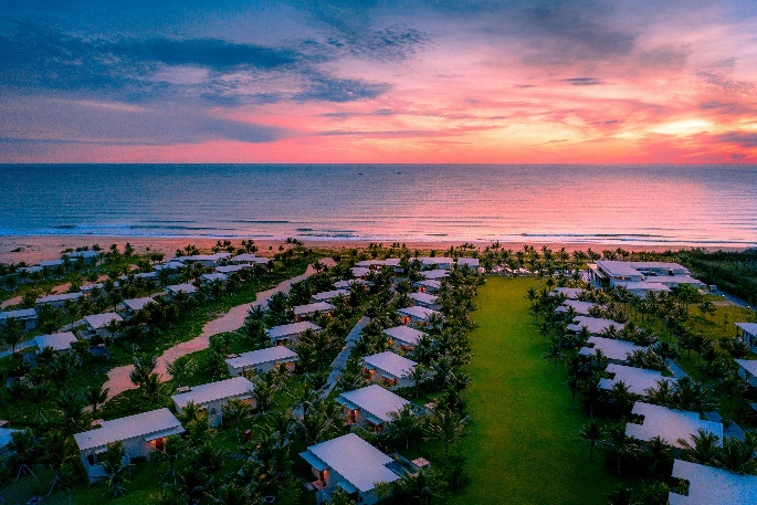 Nghi duong va kham pha am thuc Quy Nhon hinh anh