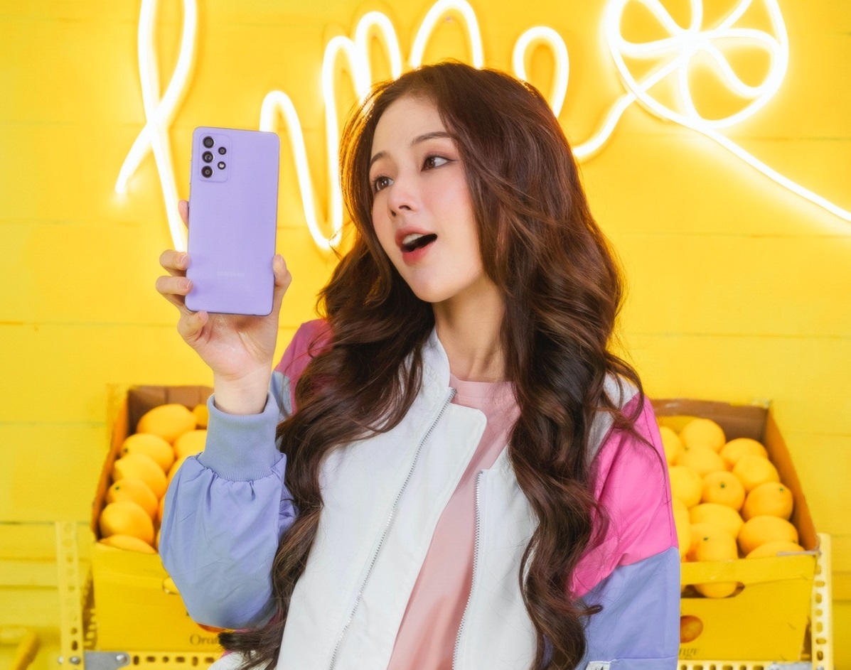 Galaxy A52, A72 - camera chong rung OIS, khang nuoc IP67 hinh anh