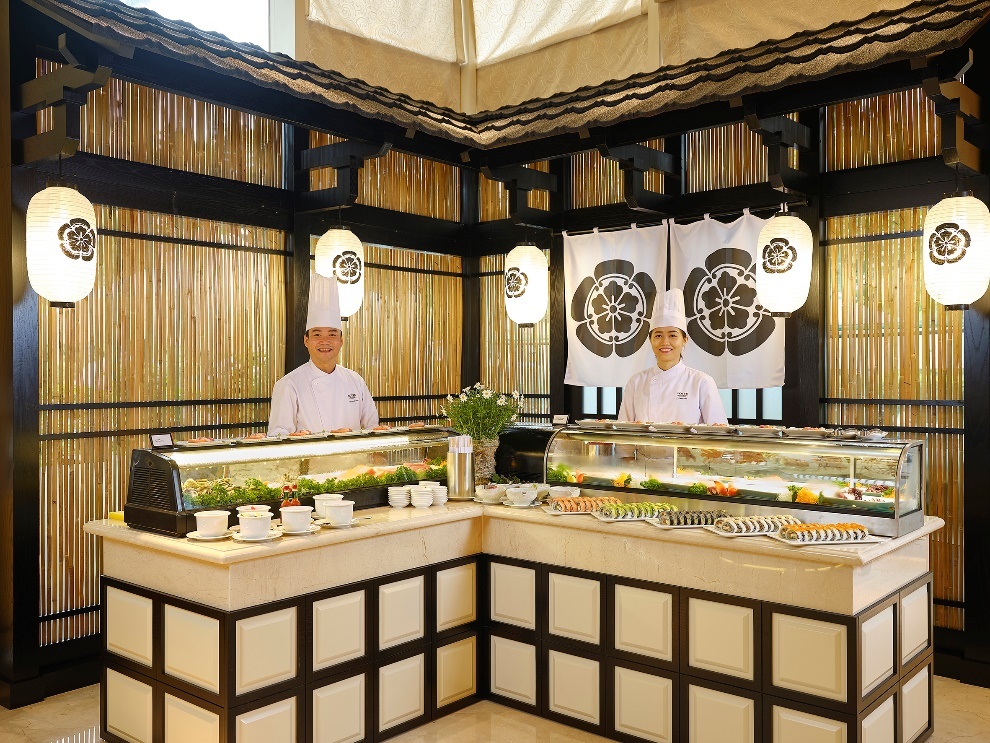 Atrium,  nha hang quan 1 anh 3