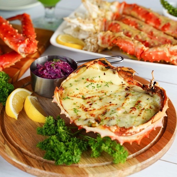 Cua hang hai san Nguyen Van Hieu anh 2