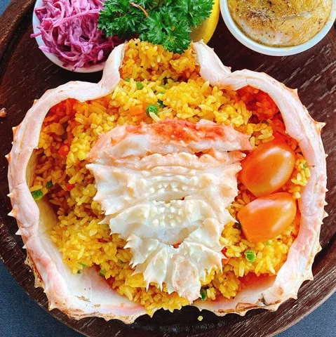 Cua hang hai san Nguyen Van Hieu anh 3