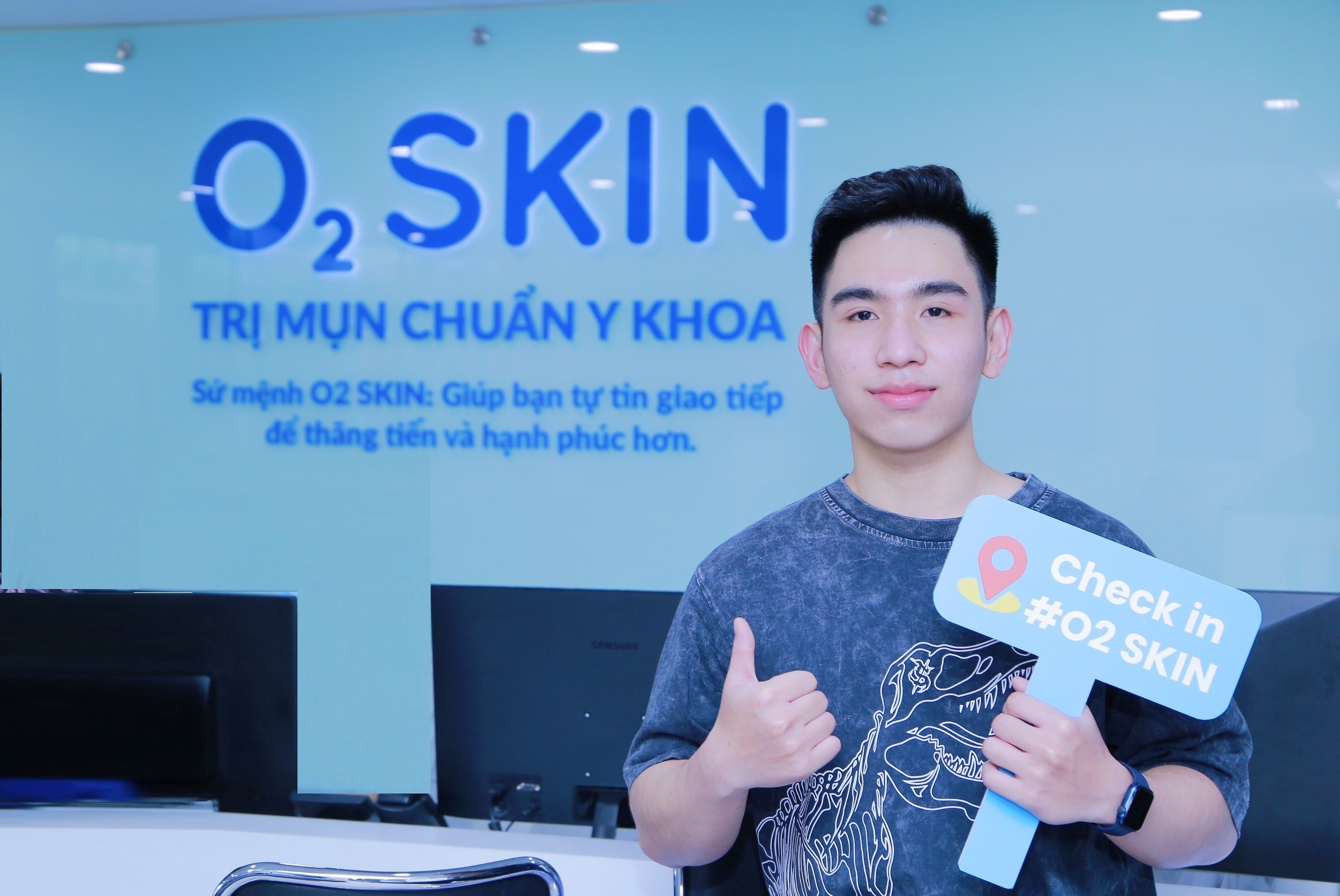 Lo trinh tri mun viem trong 3 thang cua nam sinh 19 tuoi hinh anh