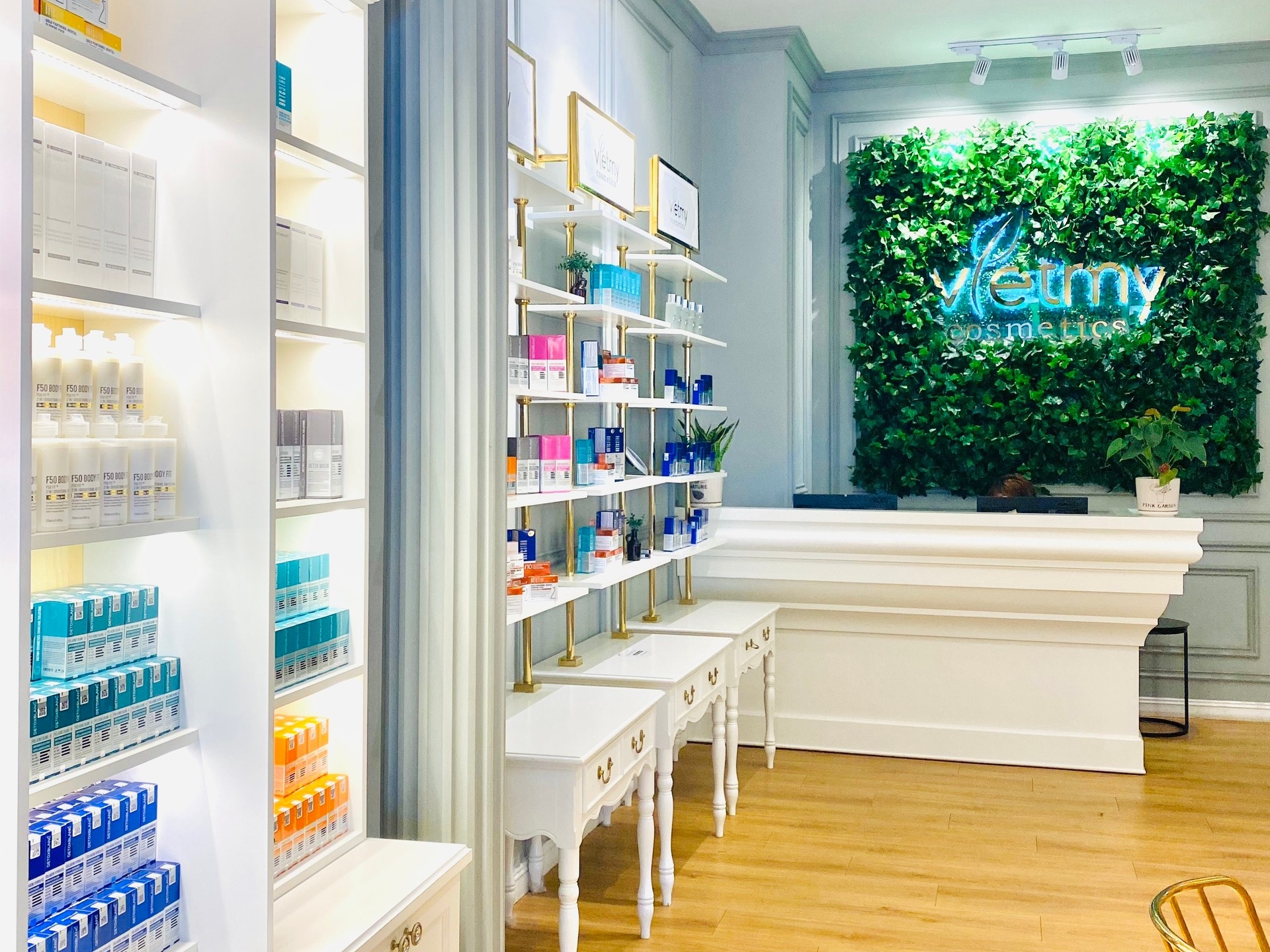 Viet My Cosmetics gioi thieu dong my pham DetoxblanC tu Phap hinh anh