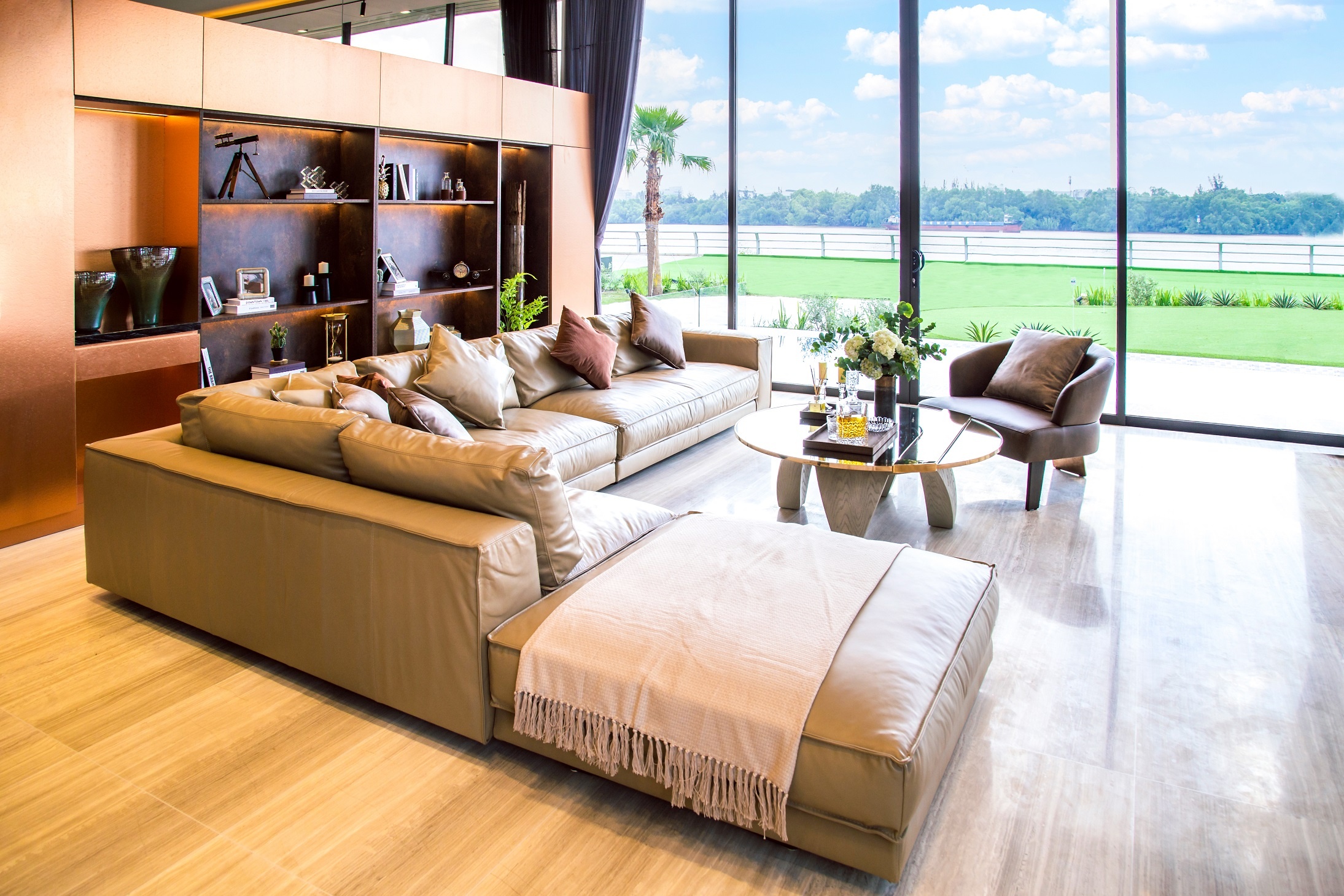 Dang Van Lam,  Novaland anh 11