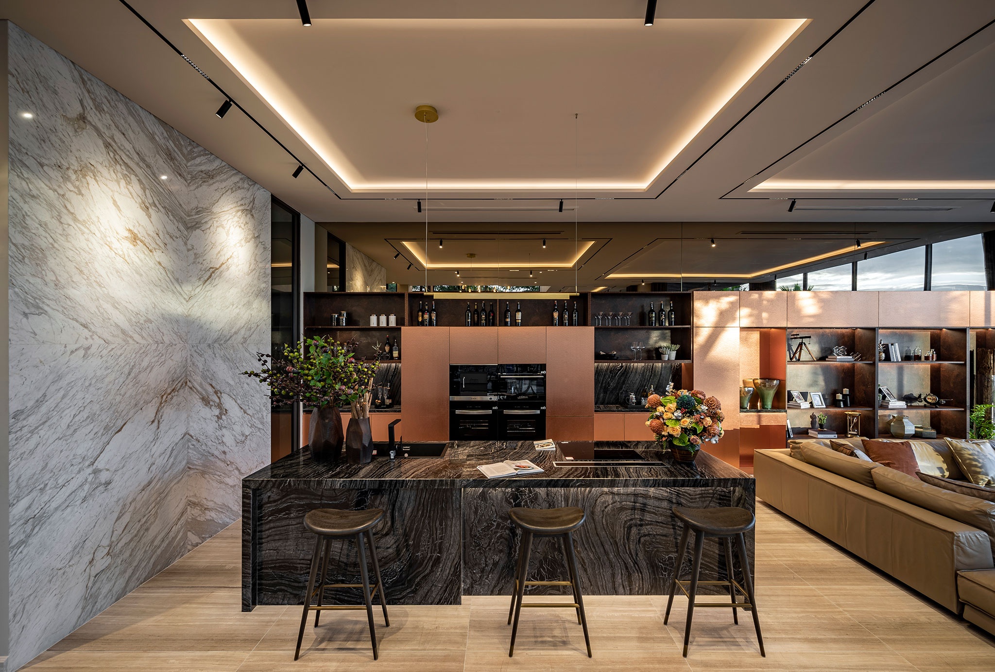 Dang Van Lam,  Novaland anh 7