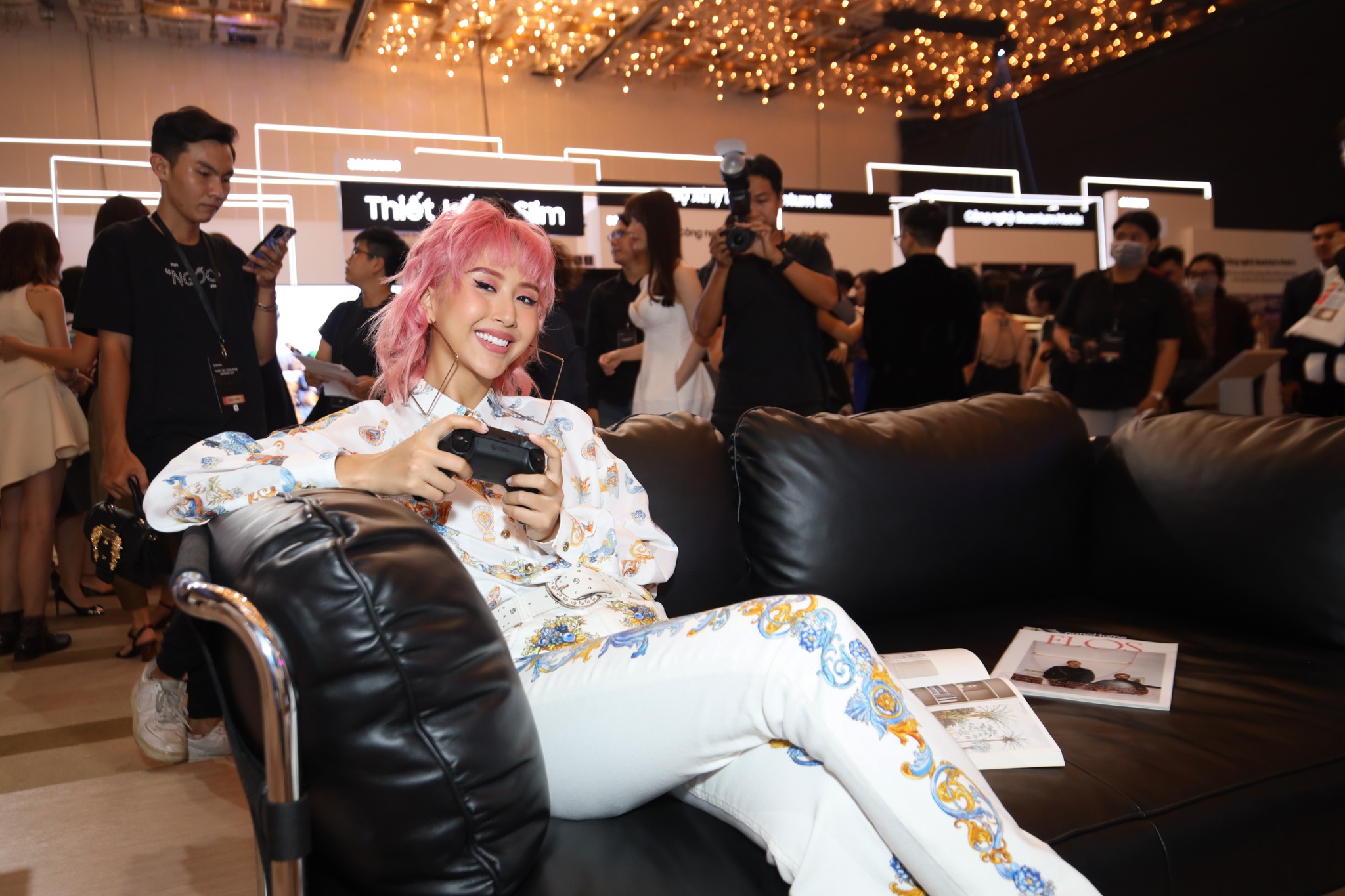 Thái Công trải nghiệm TV mới của Samsung ảnh 4 Thai Cong trai nghiem TV moi cua Samsung anh 4