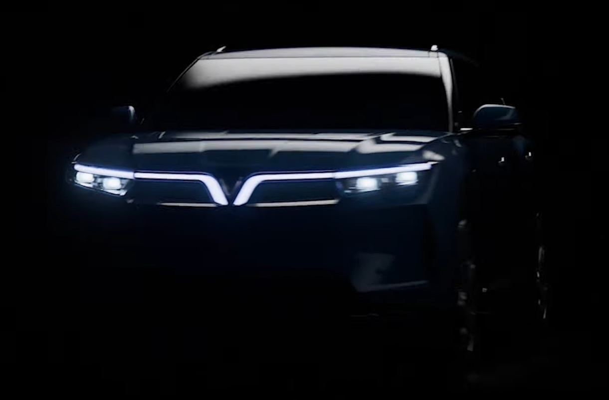 Dang sau TVC 30 giay phu song CNN cua VinFast hinh anh