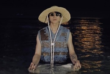 Son Tung M-TP lan dau tien livestream ‘Giat minh lan 1’ hinh anh