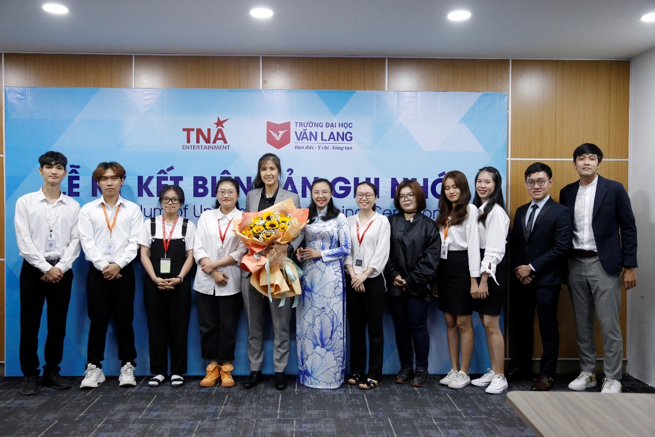 Dai hoc Van Lang anh 3