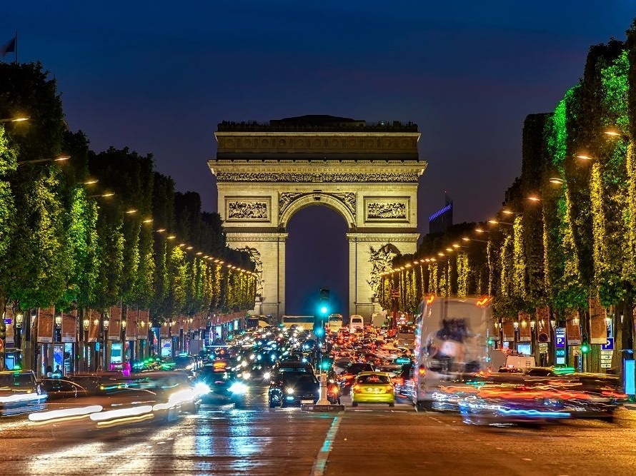 Nhung dai lo noi tieng thu hut du khach the gioi hinh anh