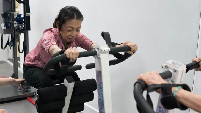 dieu tri viem khop,  Phong kham ACC anh 4