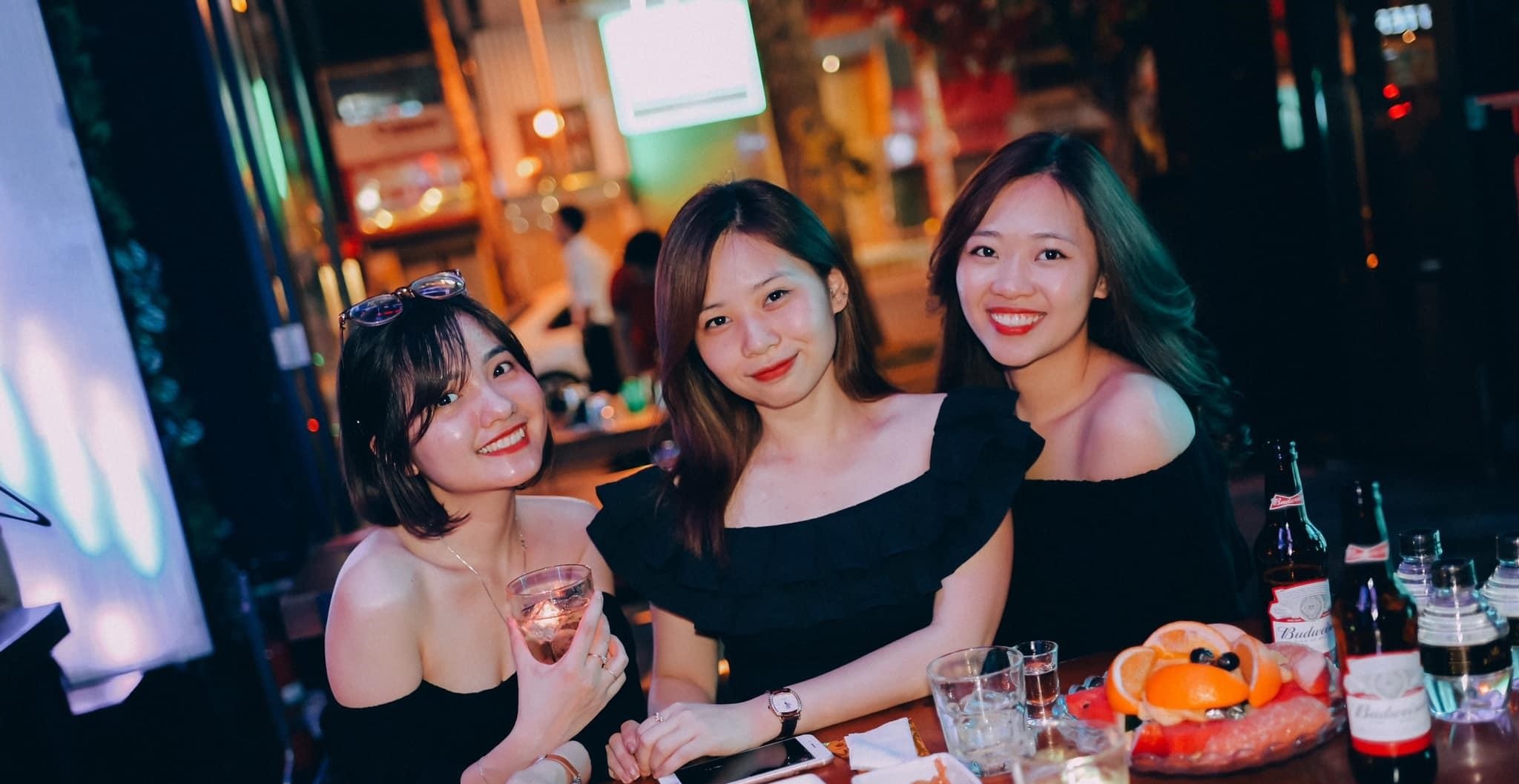 nightlife,  dich vu giai tri anh 3
