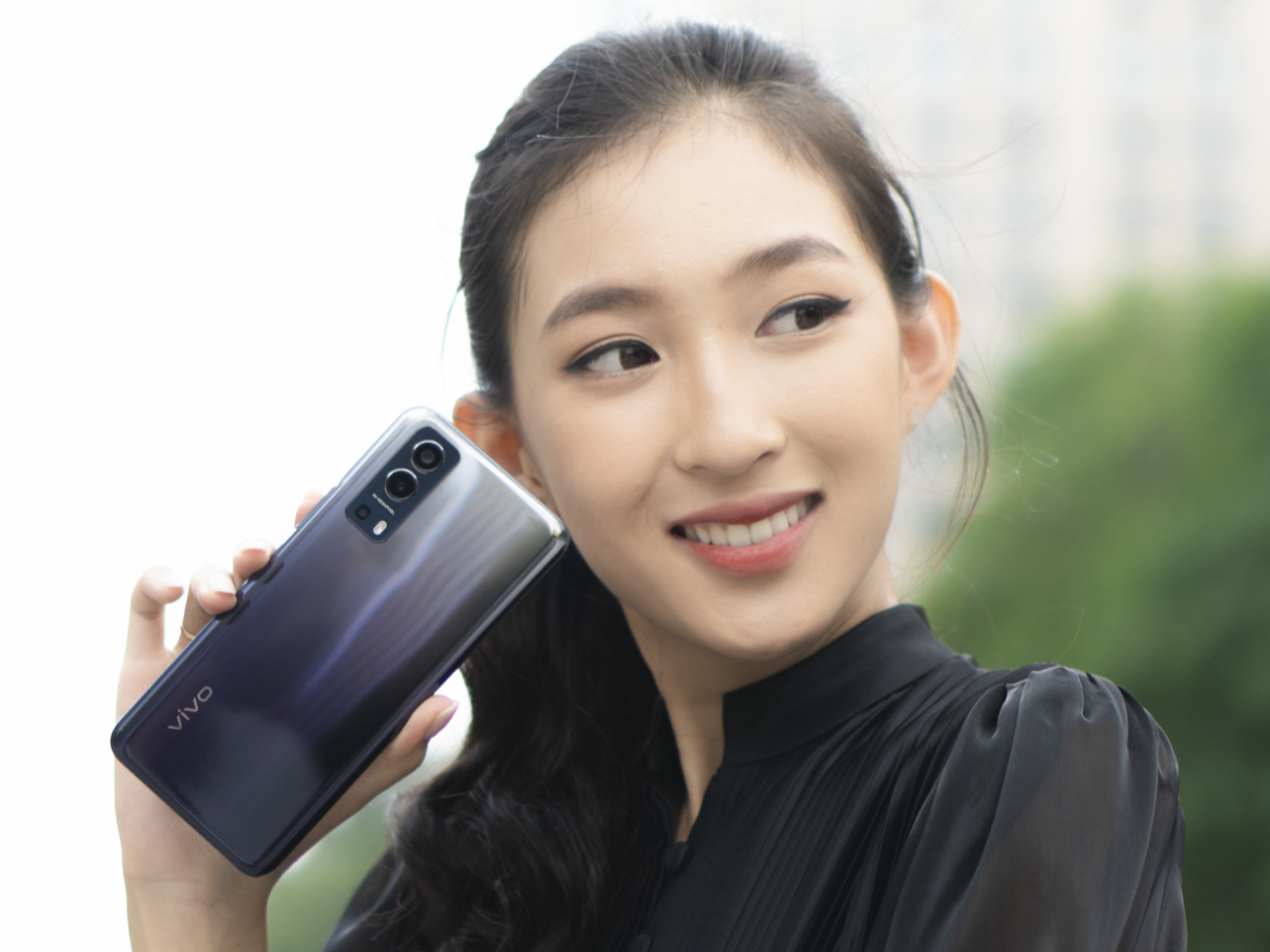 vivo,  vivo Y72 5G anh 2