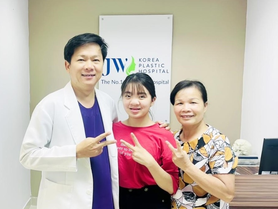 Hanh trinh 20 nam cung me chua sut moi, ho ham ech hinh anh