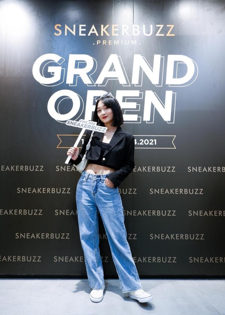 Sneaker Buzz ảnh 3 Sneaker Buzz anh 3
