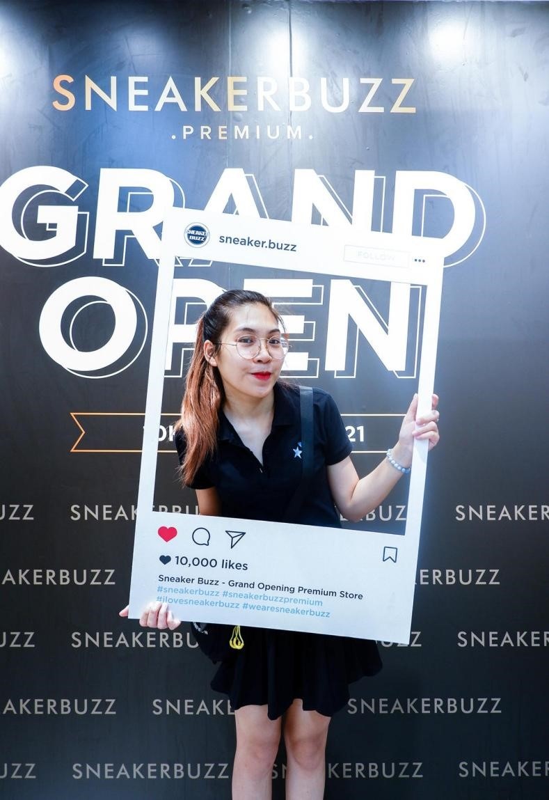 Sneaker Buzz ảnh 4 Sneaker Buzz anh 4