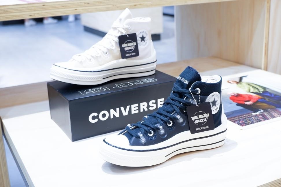 Sneaker Buzz ảnh 8 Sneaker Buzz anh 8