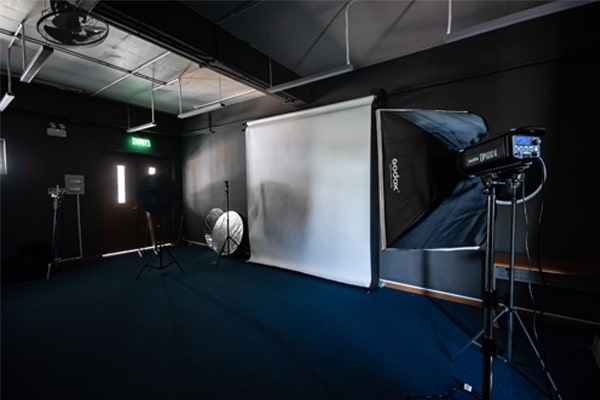 Dai hoc FPT TP.HCM,  thuc te ao tang cuong anh 5