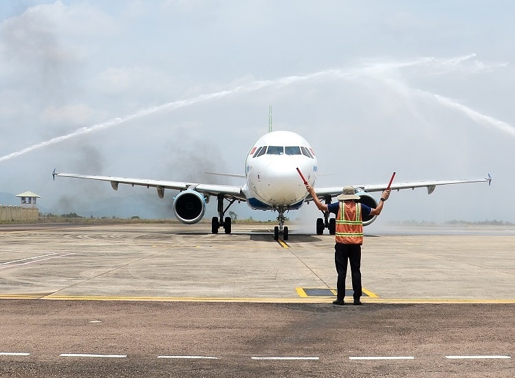 Bamboo Airways mo them 8 duong bay ket noi Phu Quoc - Quy Nhon hinh anh