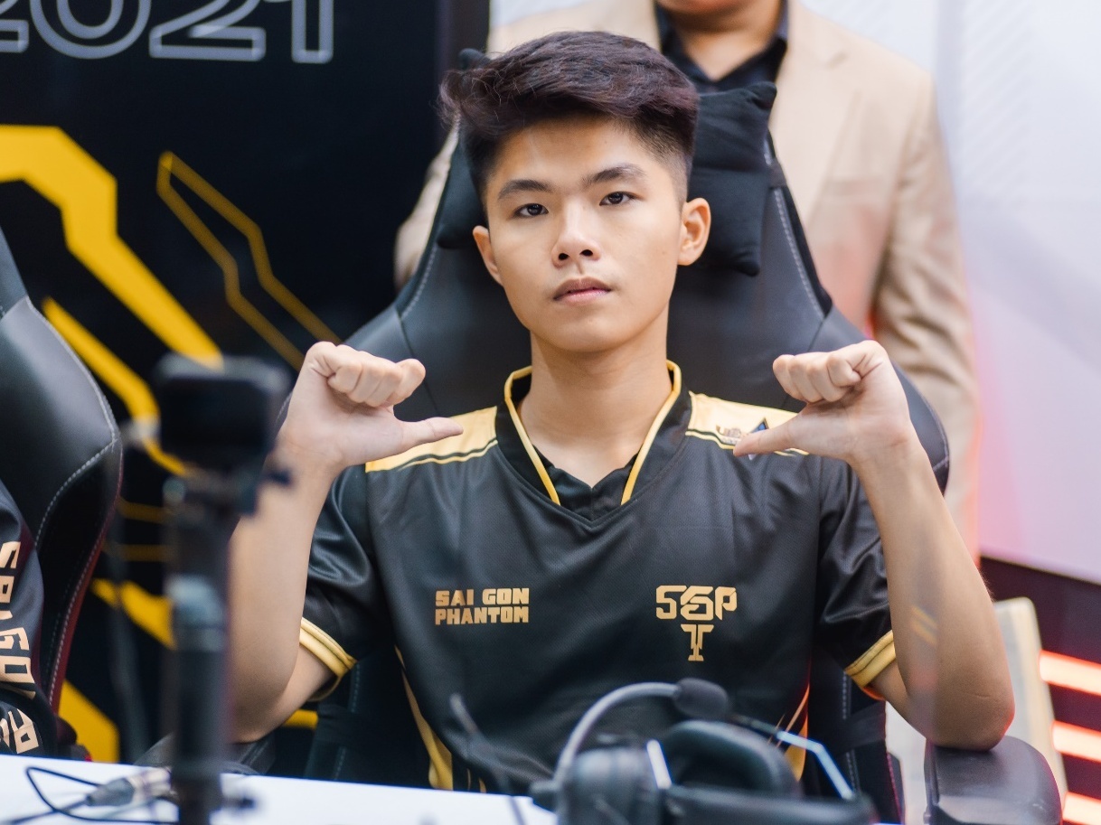 Ly do game thu giao tranh kich tinh tai Dau Truong Danh Vong mua xuan hinh anh