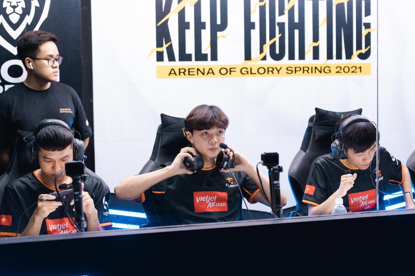 Dau Truong Danh Vong mua Xuan,  Castrol Power1 anh 2