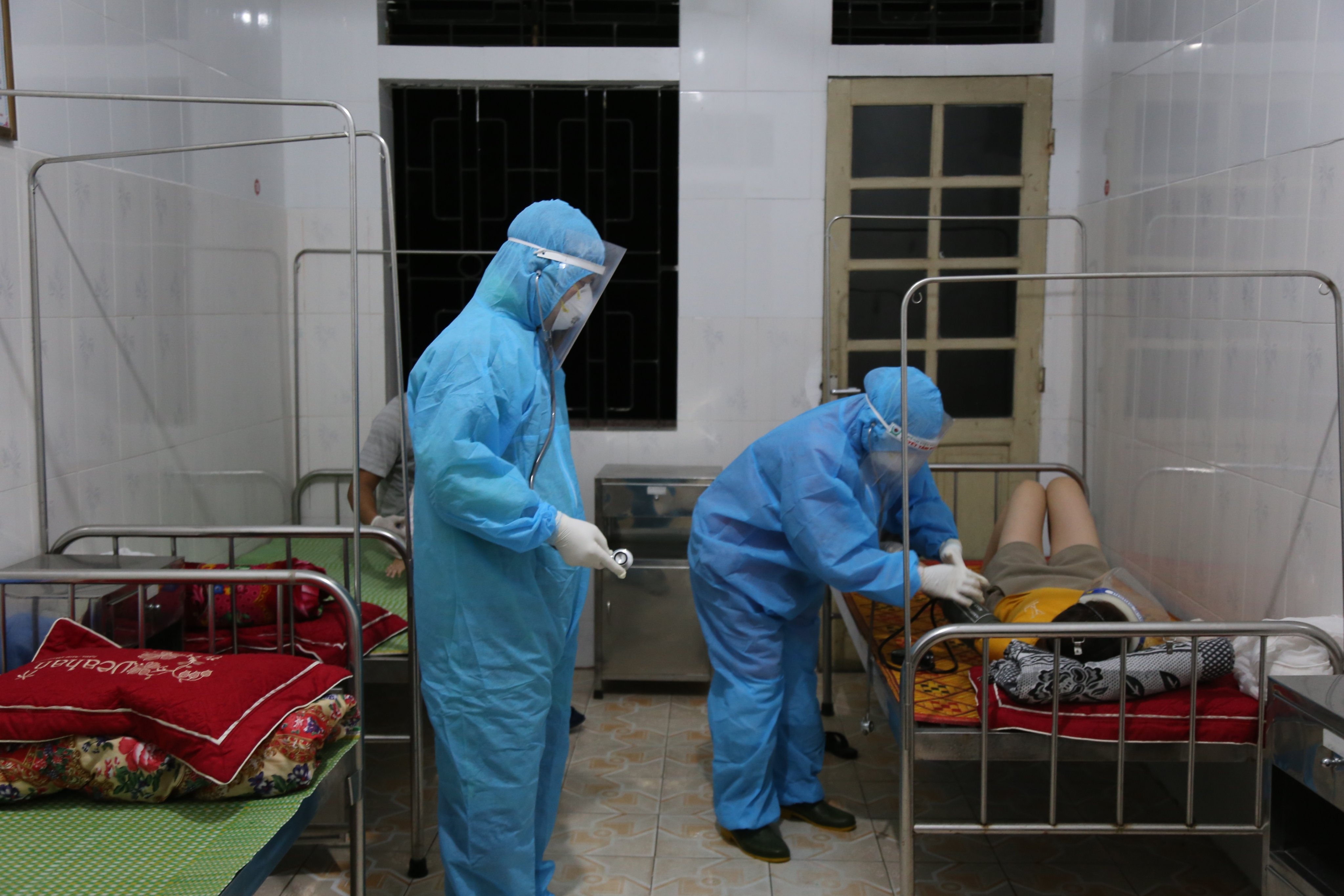 Tang cuong phong chong dich Covid-19 sau le qua Zalo hinh anh