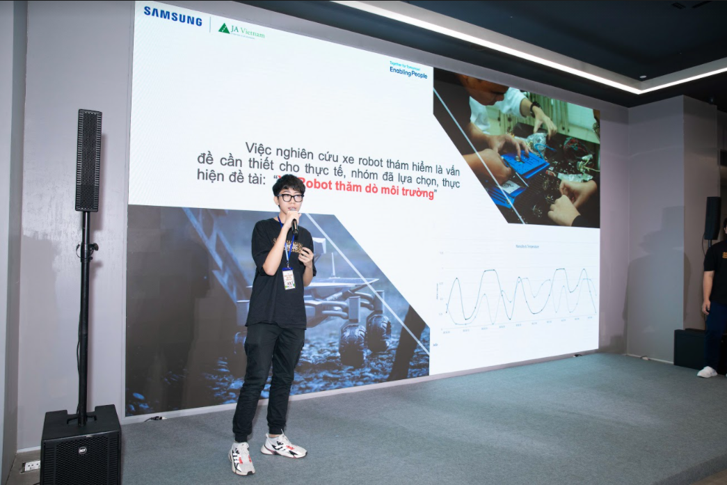 Solve for Tomorrow,  Samsung anh 3