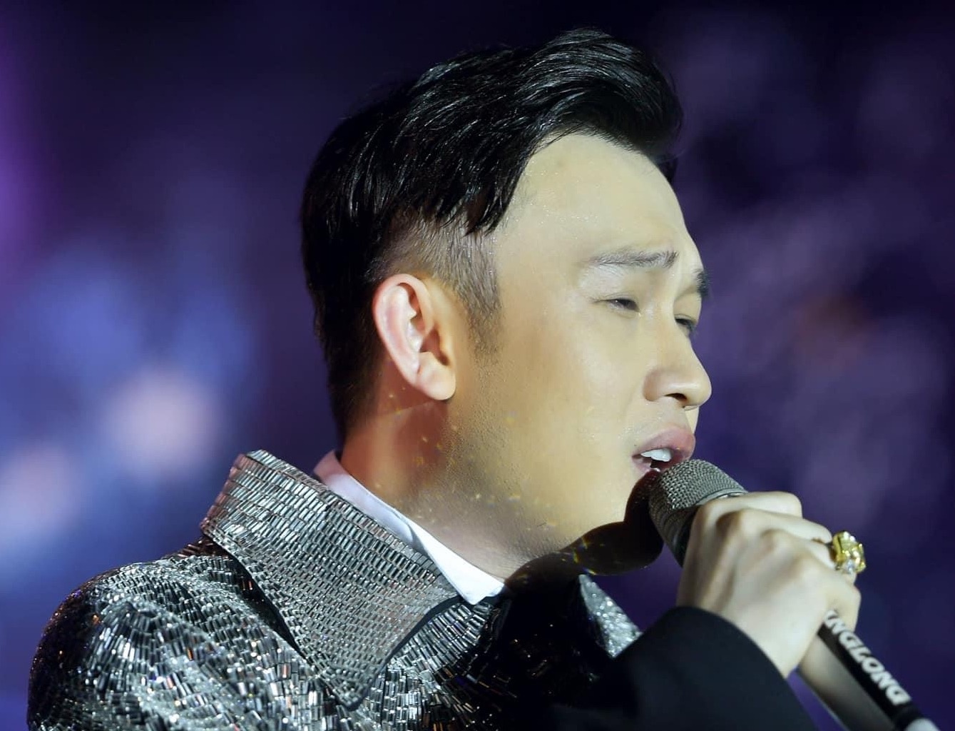 'Uyen uyen' cua Duong Trieu Vu xung tam liveshow hang sang hinh anh