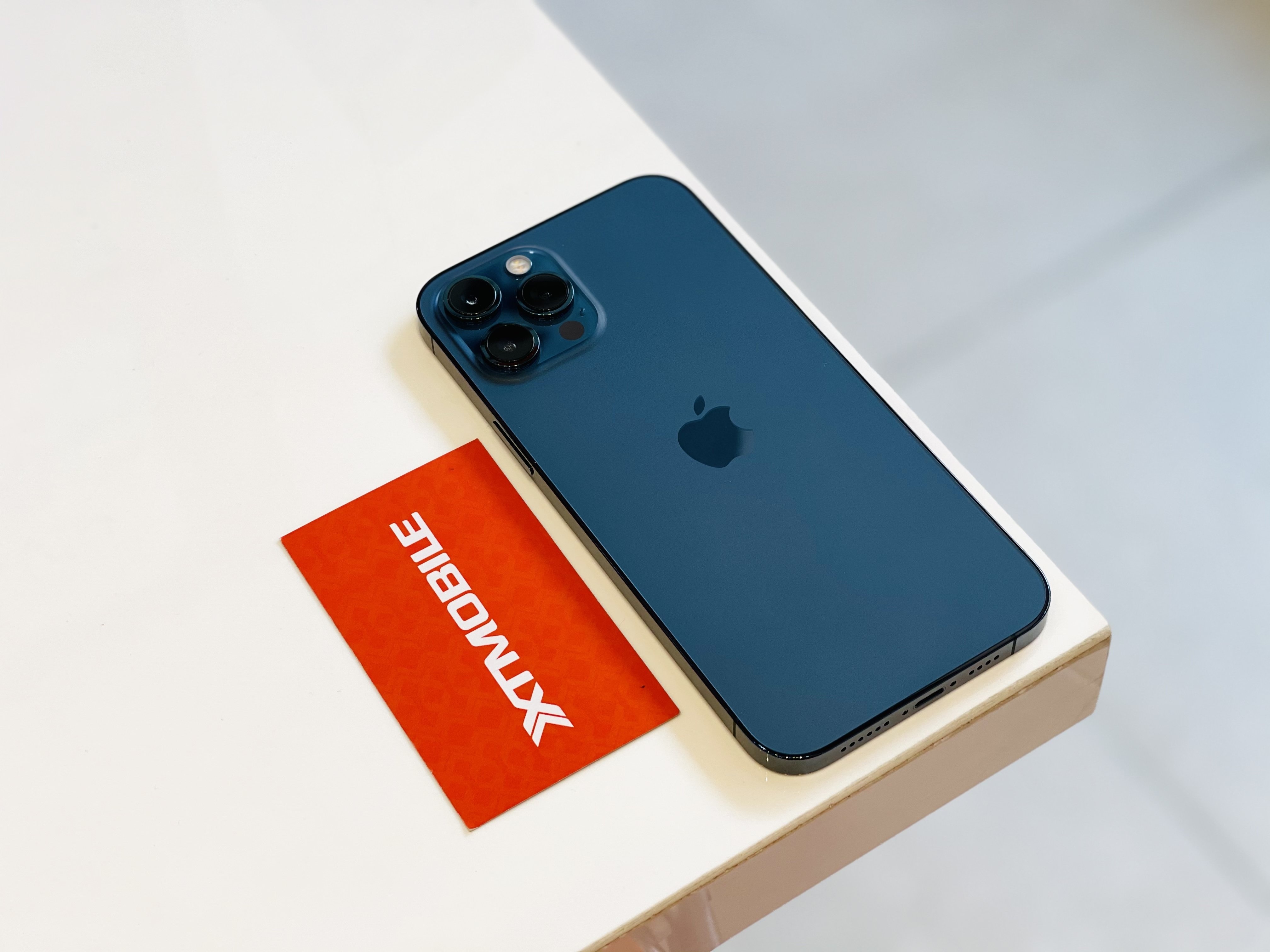 iPhone 12 Pro Max, 11 Pro Max giam den 6,2 trieu tai XTmobile hinh anh