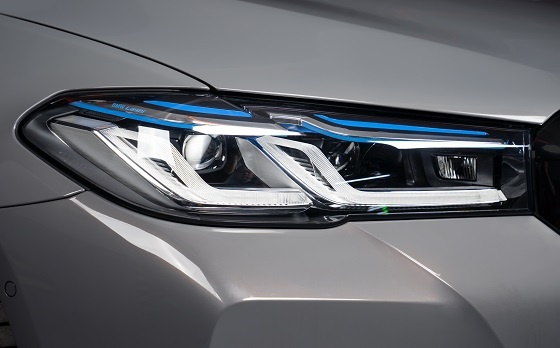 BMW 5 Series 2021 anh 1