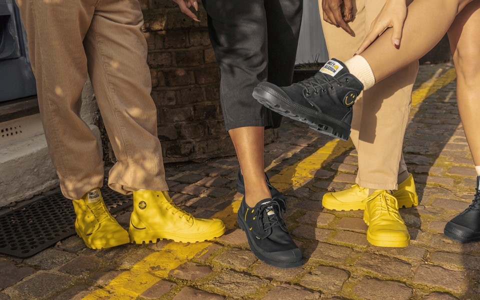 Palladium lan toa thong diep tich cuc cung bieu tuong nu cuoi Smiley hinh anh