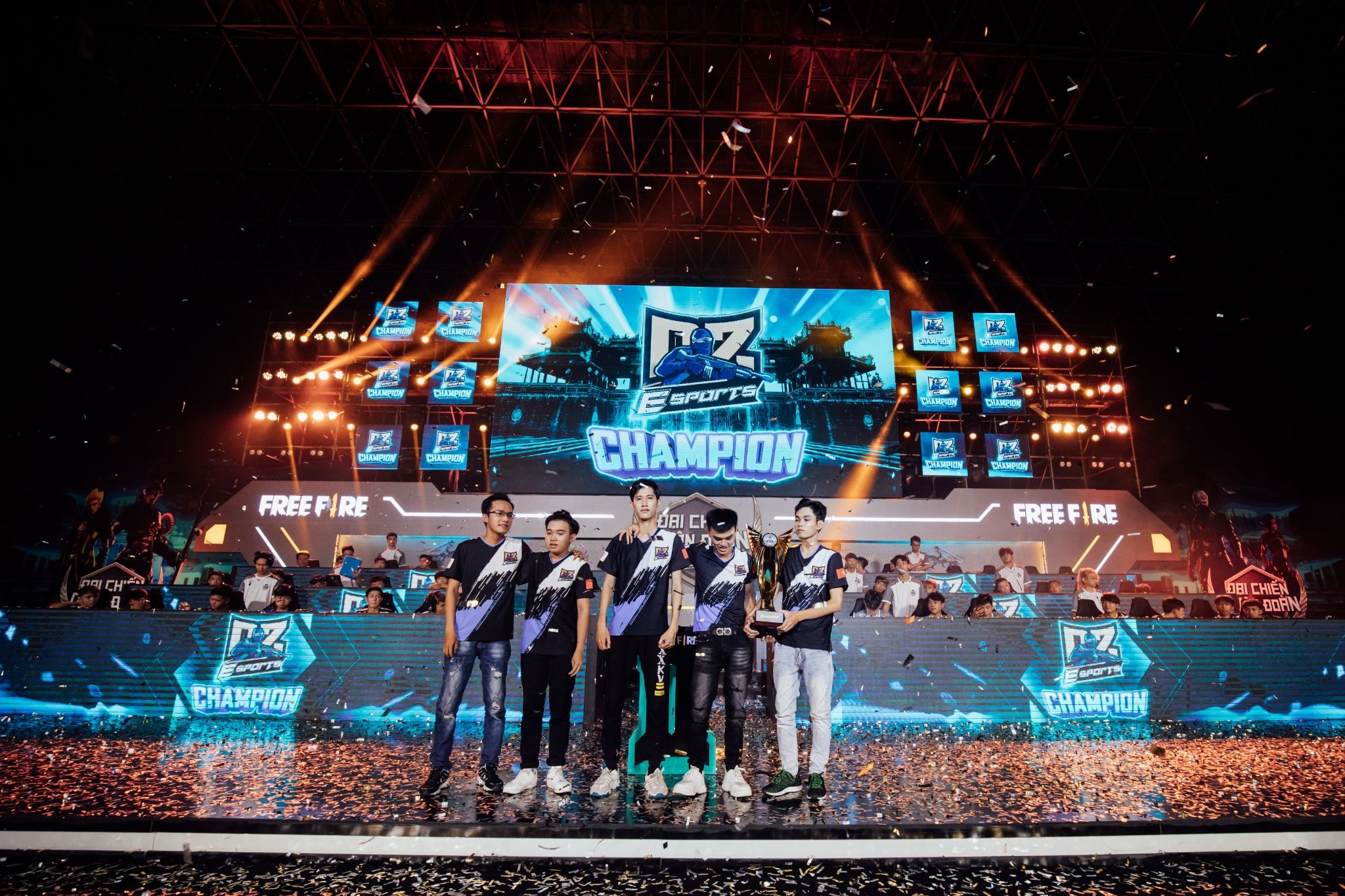 Dai Chien Quan Doan mua Xuan anh 4