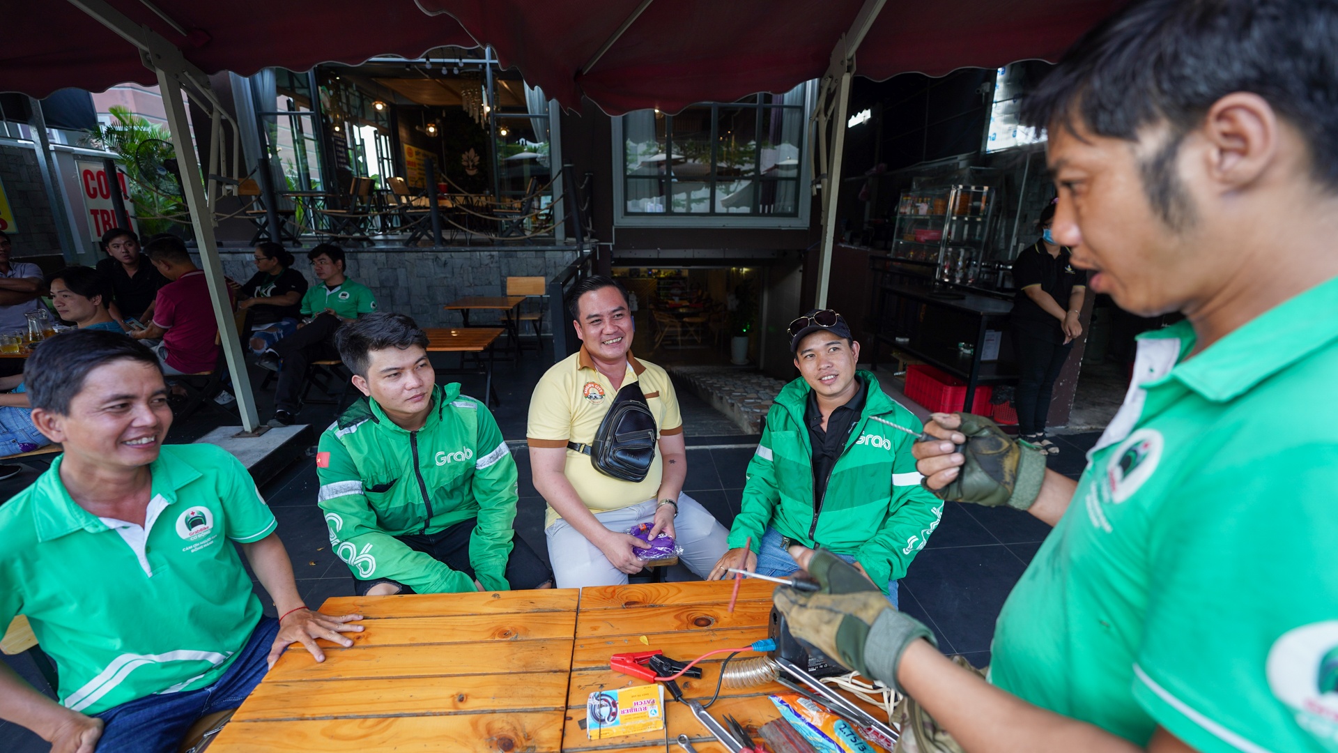 Grab,  doi cuu ho Grab anh 13