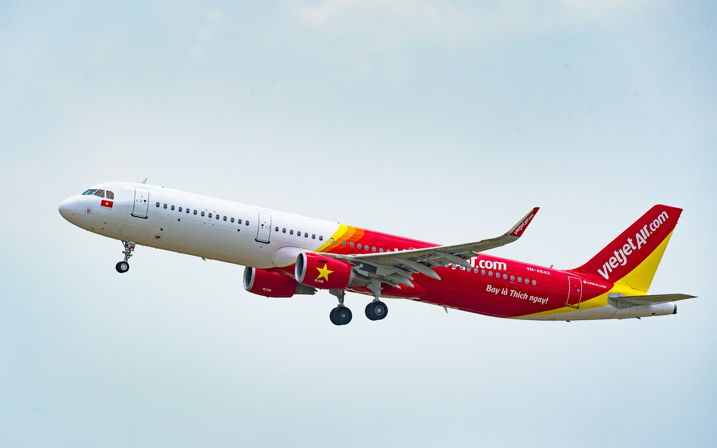 Vietjet phuc hoi tich cuc trong quy I, doanh thu phu tro tang hinh anh