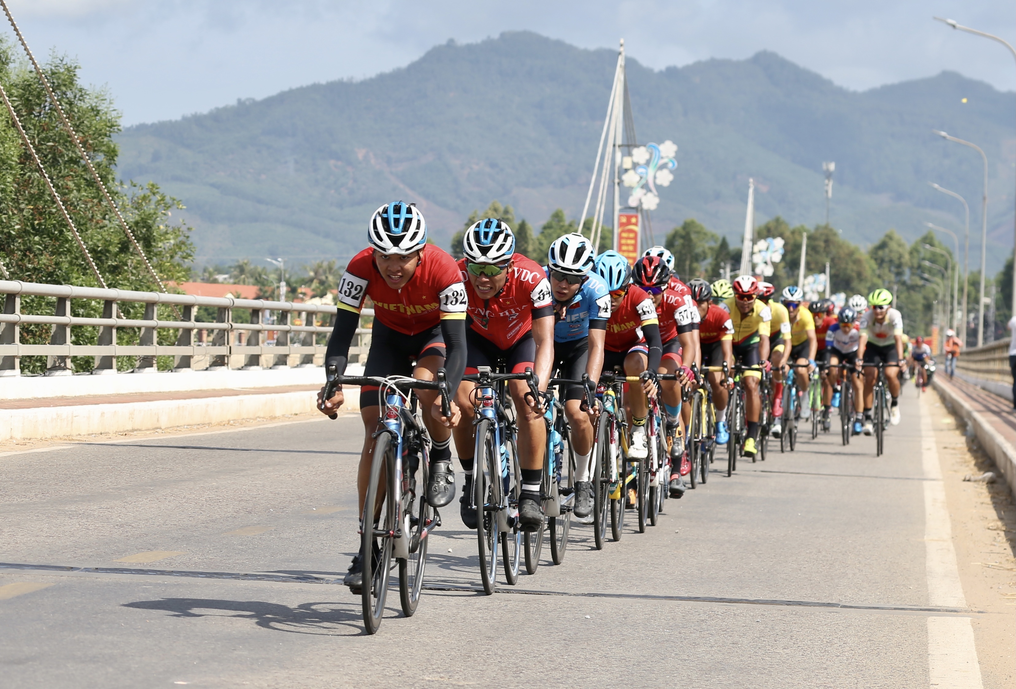 Cup Truyen hinh TP.HCM 2021,  Ton Dong A anh 2