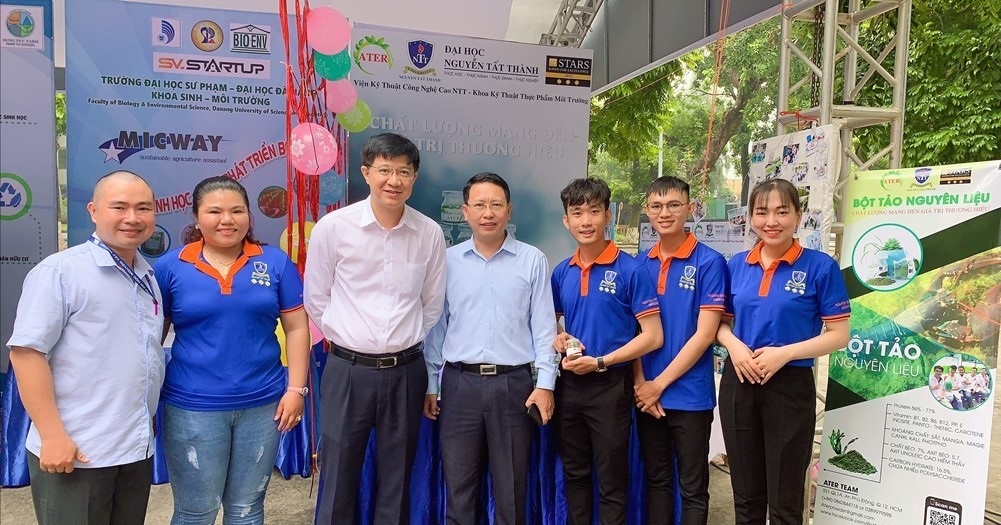 Trường ĐH Nguyễn Tất Thành ảnh 2 Truong DH Nguyen Tat Thanh anh 2